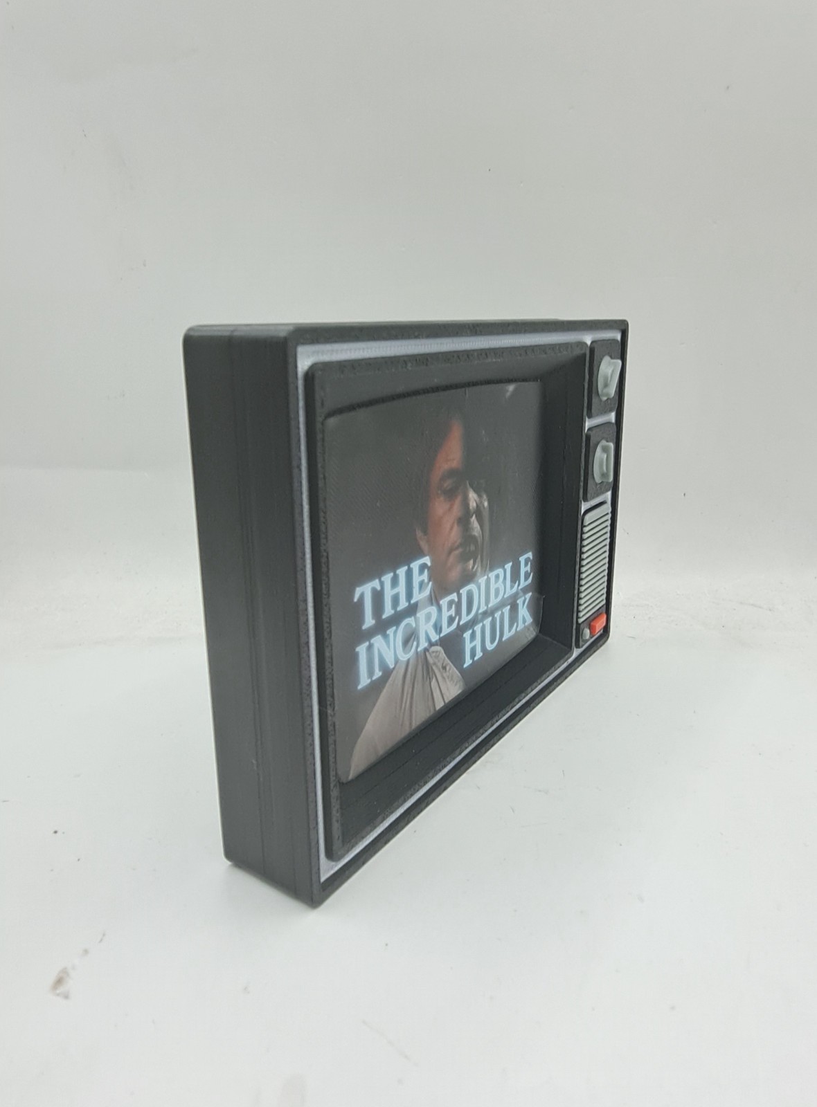 The Incedible Hulk Retro TV Display 70s 80s Marvel TV Nostalgia