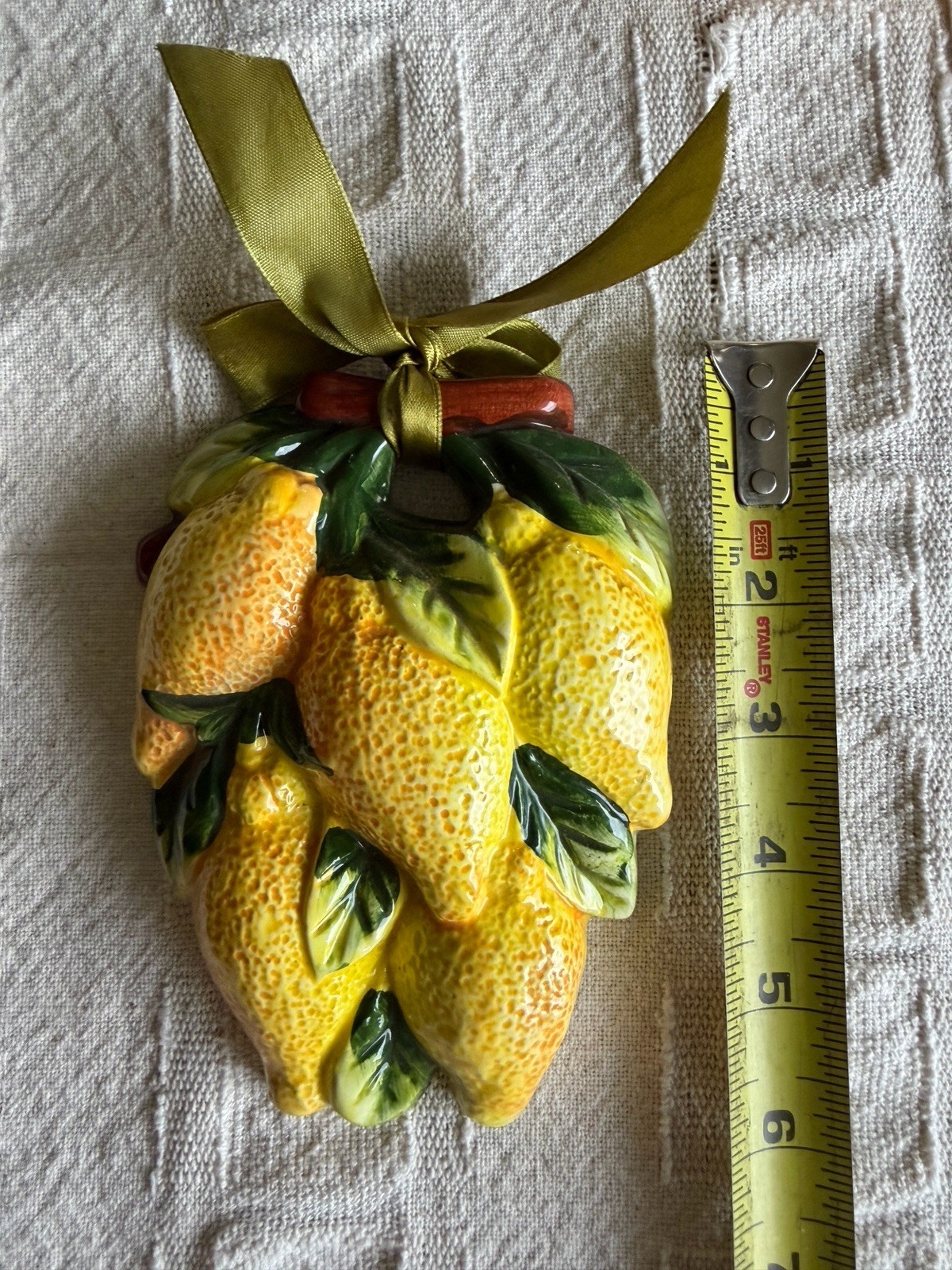 Vintage Glossy Ceramic Fruit Wall Plaques Set of 3 Hanging Decor 6 in