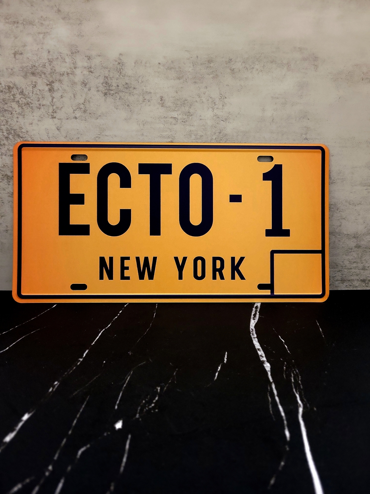 ECTO-1 Ghostbusters Replica New York License Plate Memorabilia Metal Tin Sign