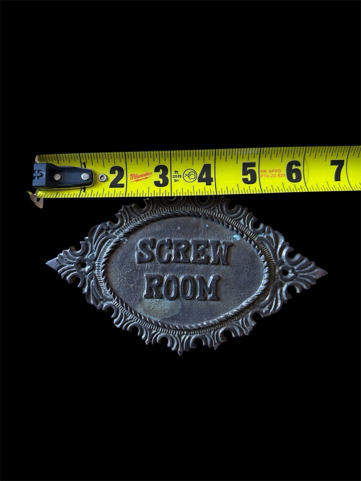 Metal Wall Mounted Plaque “Screw Room” Black Oval Vintage/Retro 6.5 in Brass