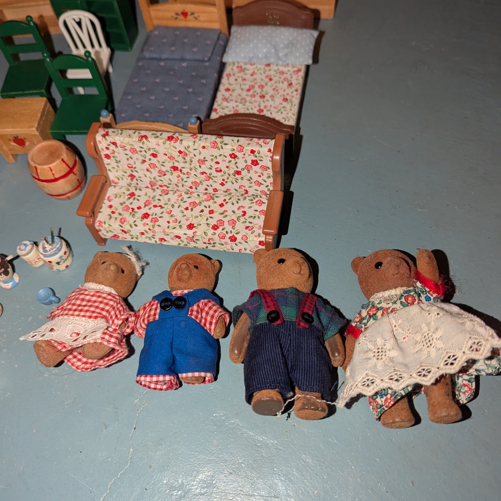 Best Friends Mapletown Story House Figure Furniture 1:12 Scale Miniature Lot