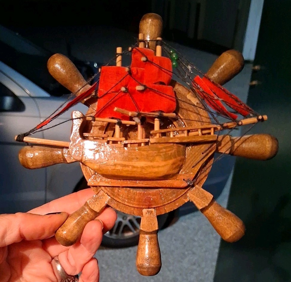 Nautical Small Wooden Wall Hanging Glossy Beachcombers International