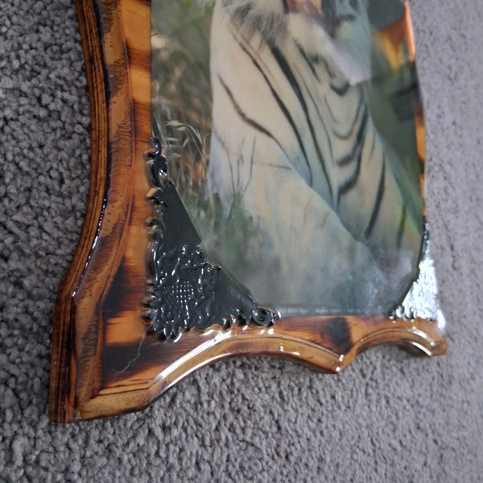 Vintage 90s White Tiger Glossy Engraved 2 Tone Wood Plaque Wall Decor 10×12″ EUC
