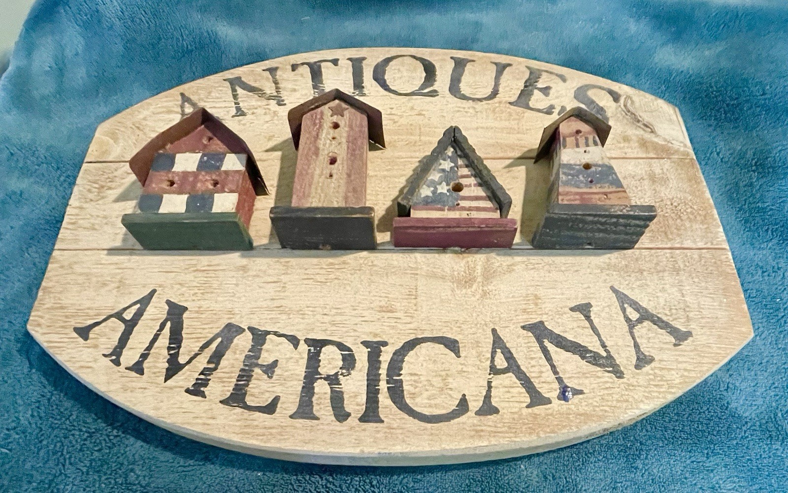 PATRIOTIC “ANTIQUE AMERICANA” HAND PAINTED WOOD WALL PLAQUE 3D BIRD HOUSES