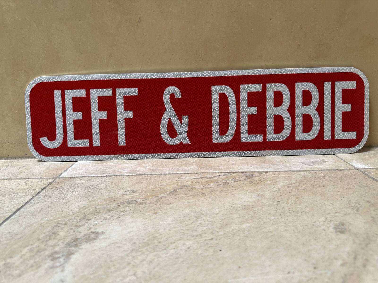 CUSTOM STREET NAME SIGN (Single/Double Sided) 24″x6″ 3M HIP Reflective Aluminum