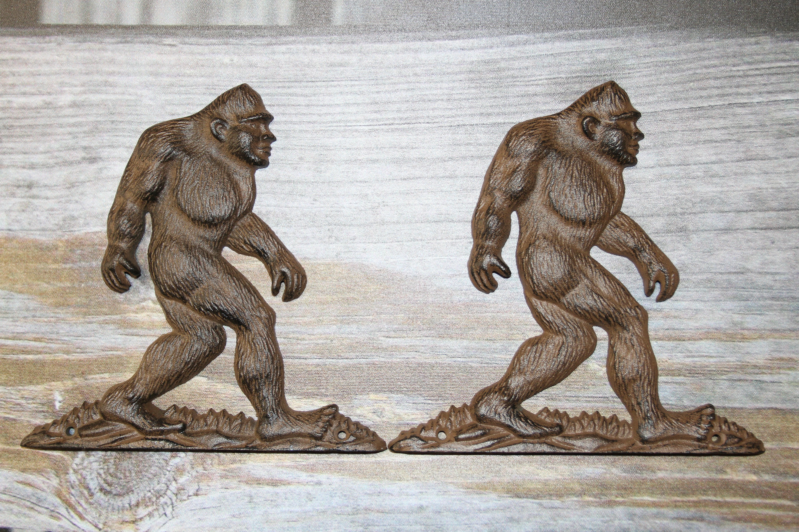 1- BIG FOOT WALL PLAQUE,mountain decor,country decor,fence decor H-133A