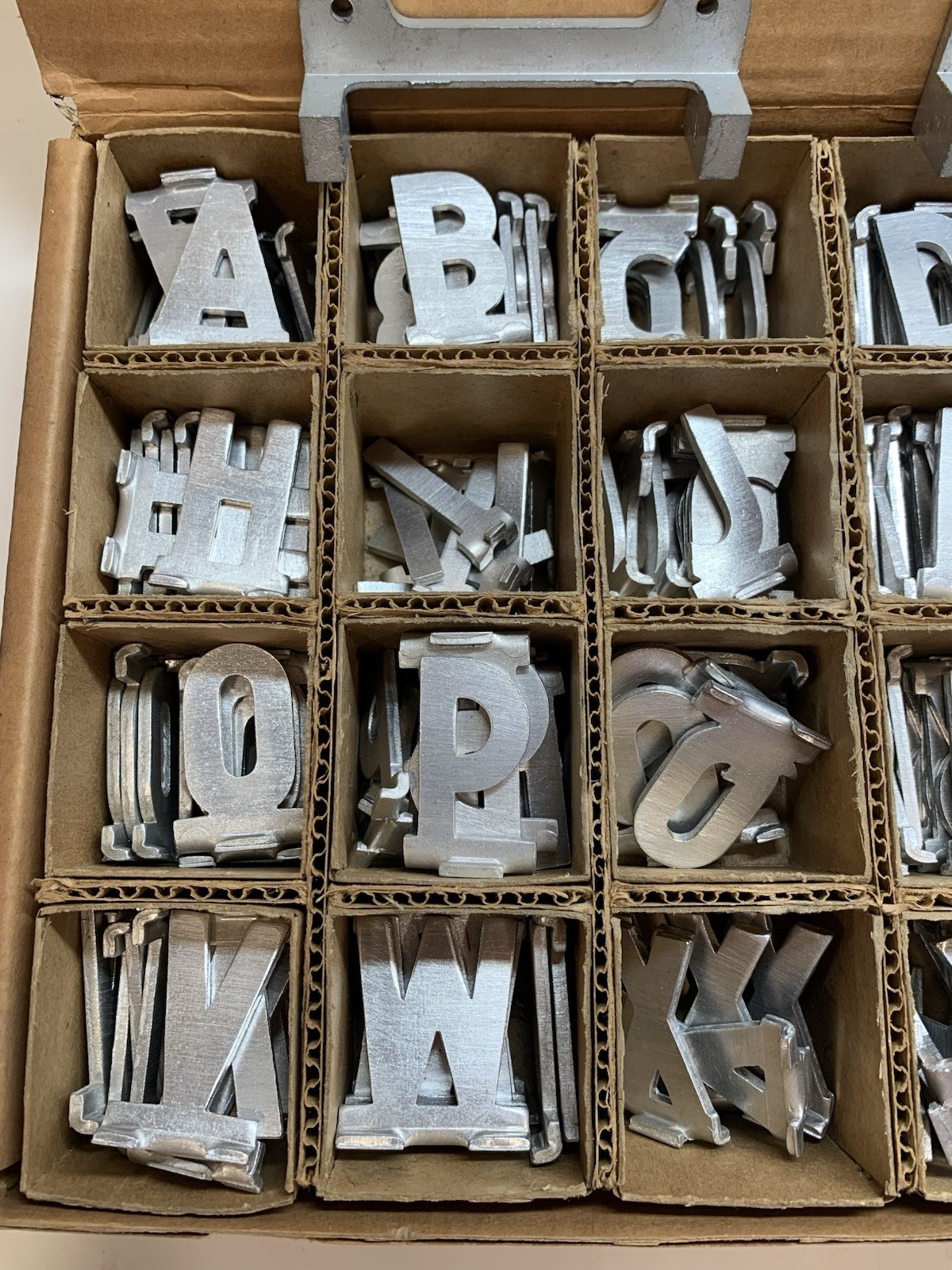 A-Z & Dun-Mor Mailbox Track Letters Aluminum Vtg You Choose Name Initials Metal