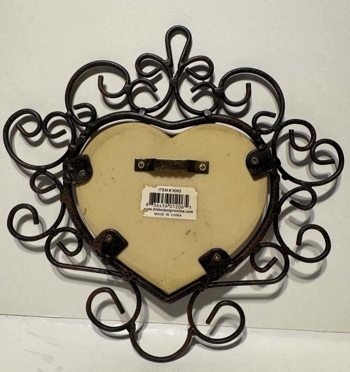 Shabby Chic Metal/Resin Heart Design Wall Hanging
