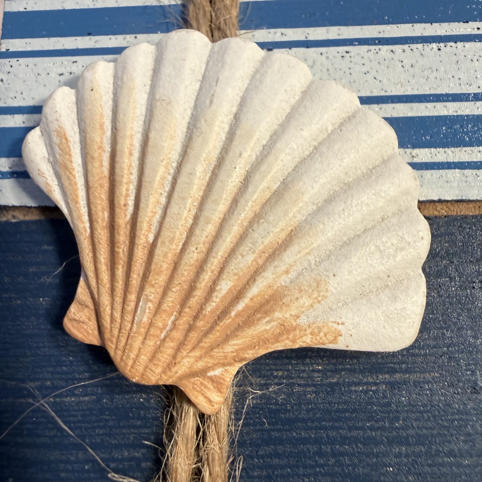 Relax Life is Good Beach Theme Free Standing Plaque w Clam Shell – Nautical