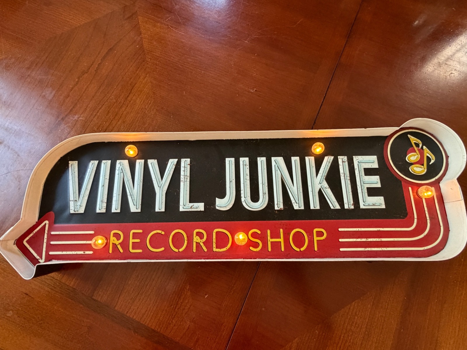 Bey-Berk LED Vinyl Junkie Record Shop Sign