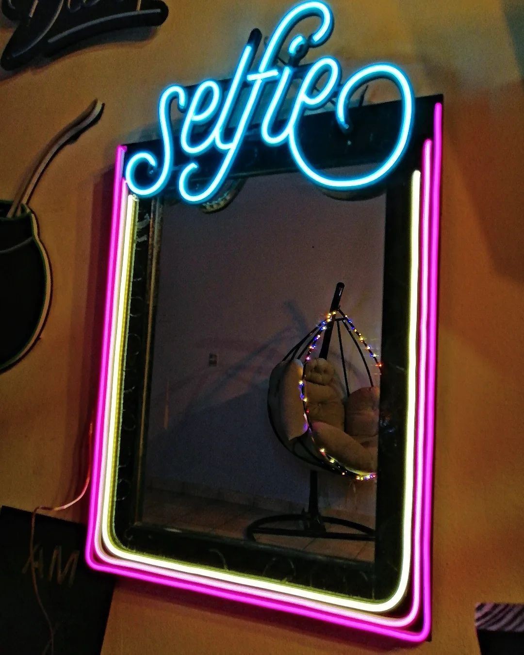 Bat Mirror Neon Sign| Neon Wall Art Sign For Wall Decor| Led Neon Mirror