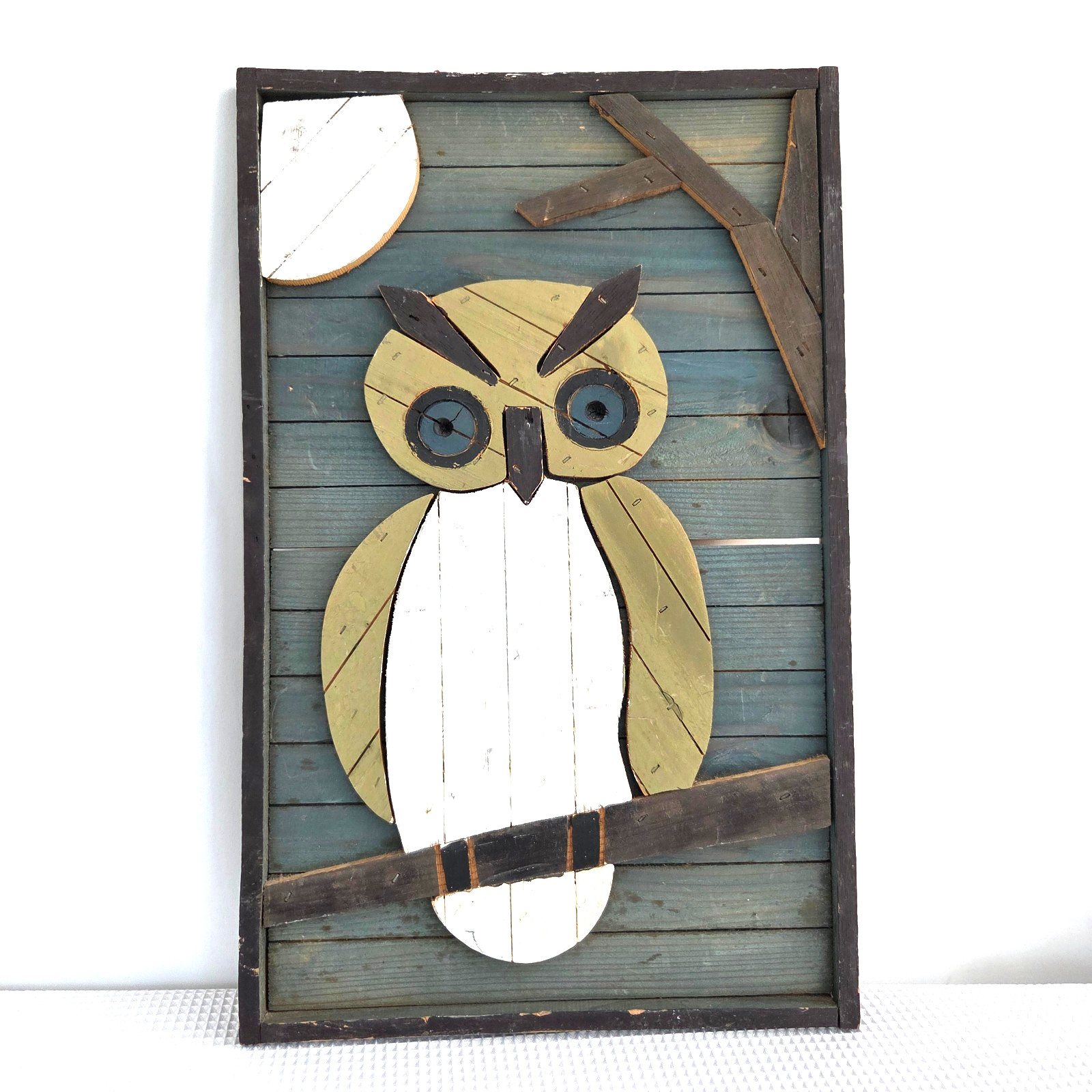 Handmade Folk Art Barn Board Slatted Wooden Lathe Wood Owl 11″ x 17″ Green Brown
