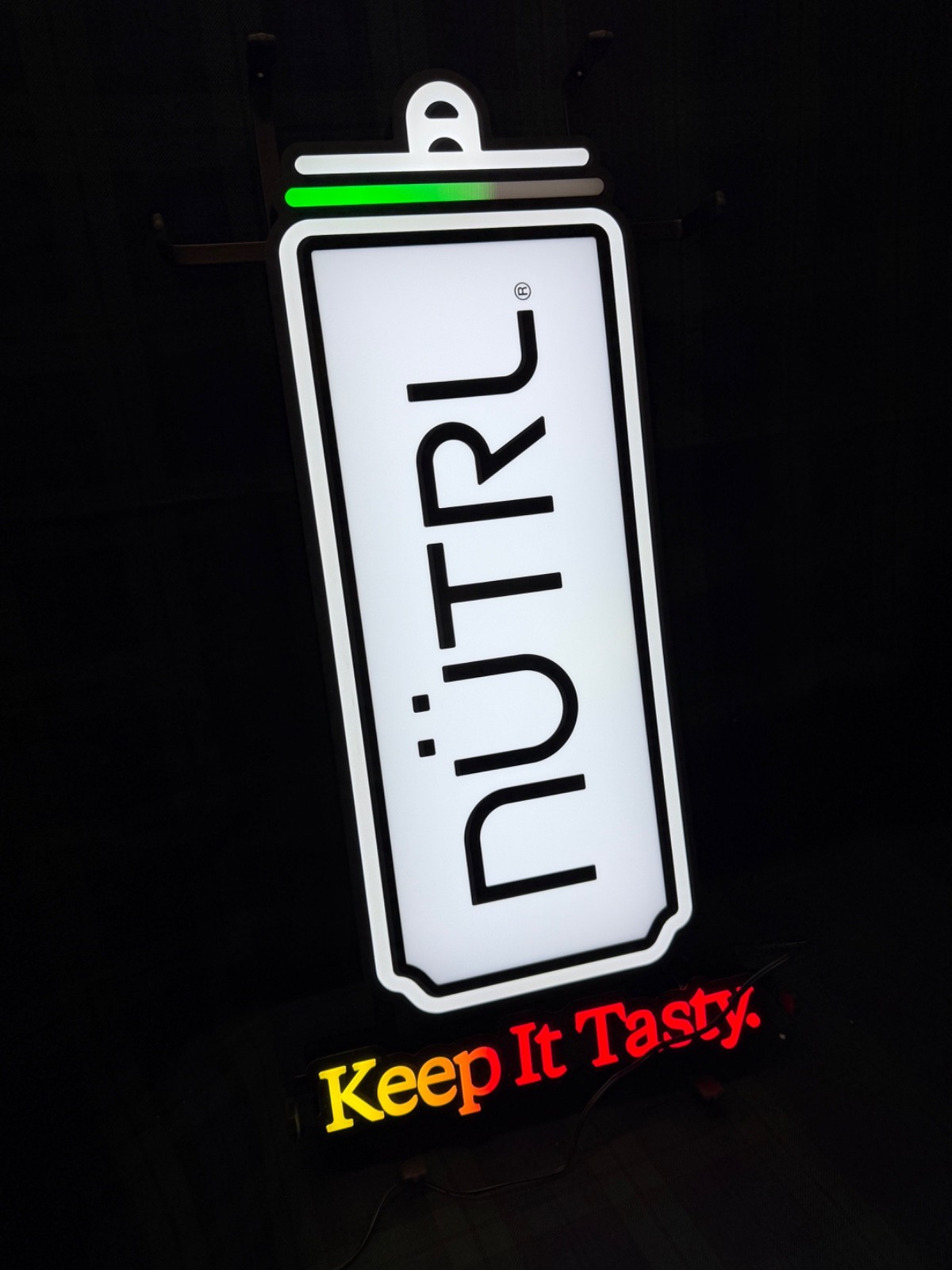 NUTRL Iconic Keep IT Tasty Sign Lights Color Changing